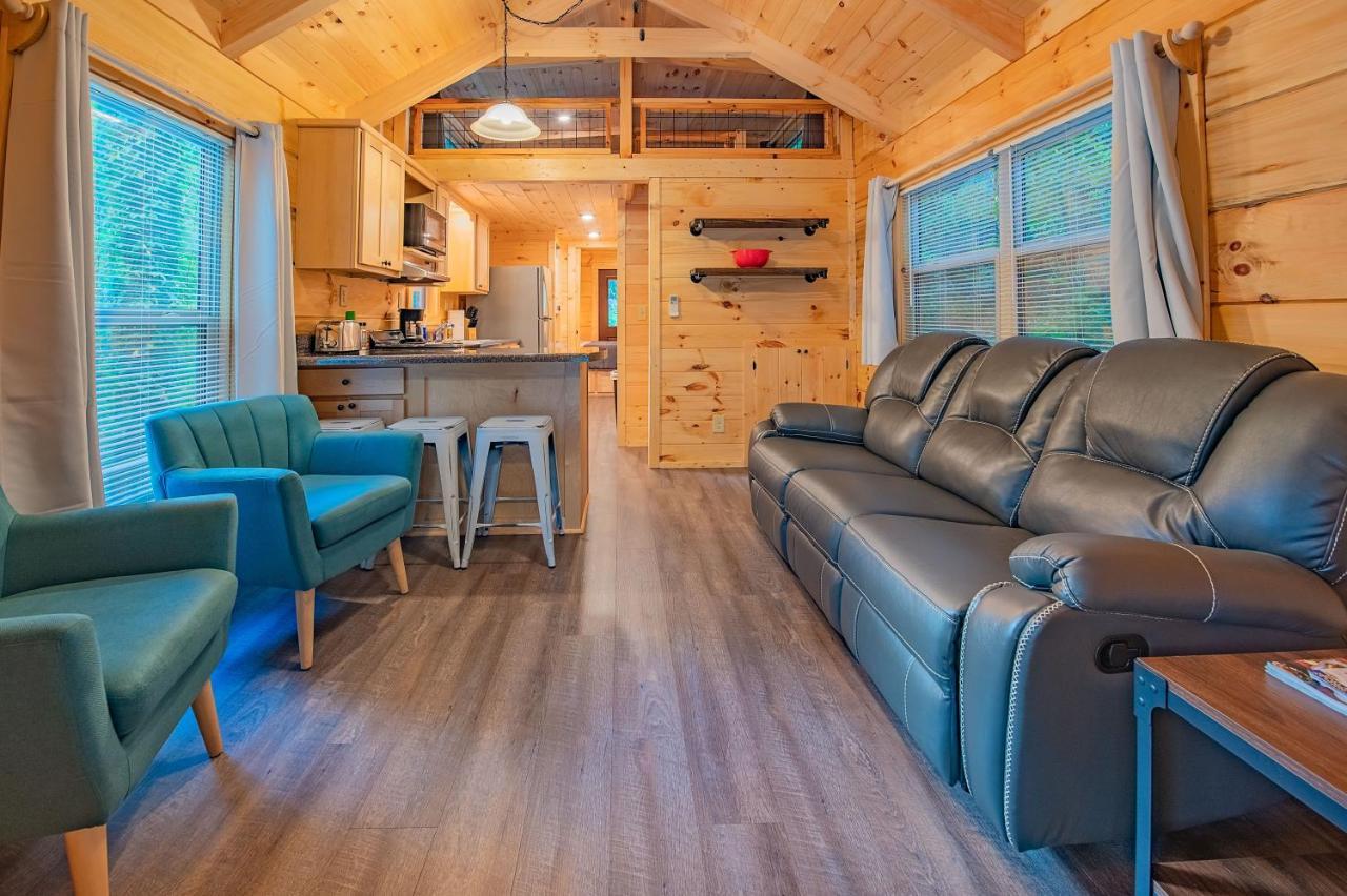 Ernie Wauhatchie Woodlands Tiny Holiday home *